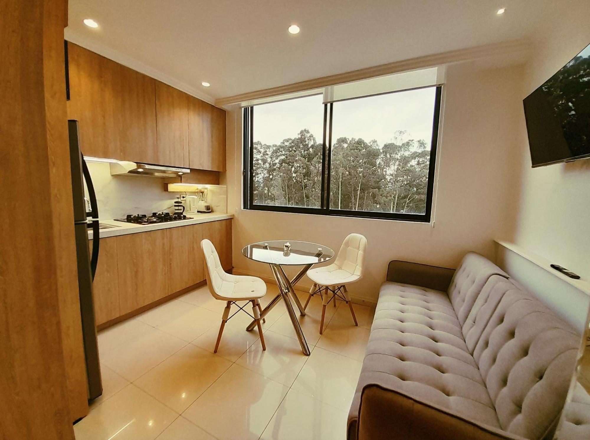 Elegante Suite Privada En Cuenca - Parqueo Incluido Exterior foto