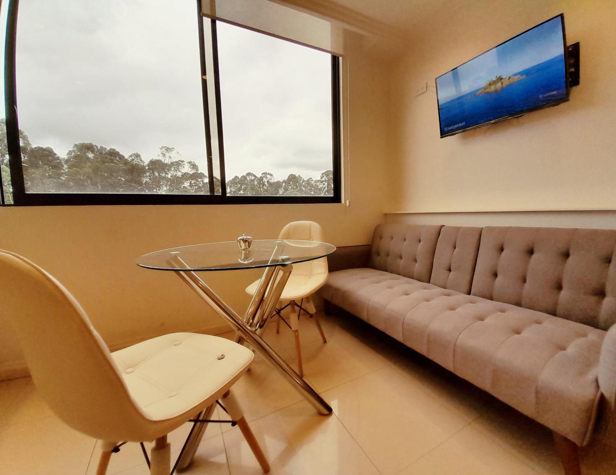 Elegante Suite Privada En Cuenca - Parqueo Incluido Exterior foto